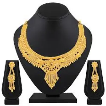 Quite Gold Necklace